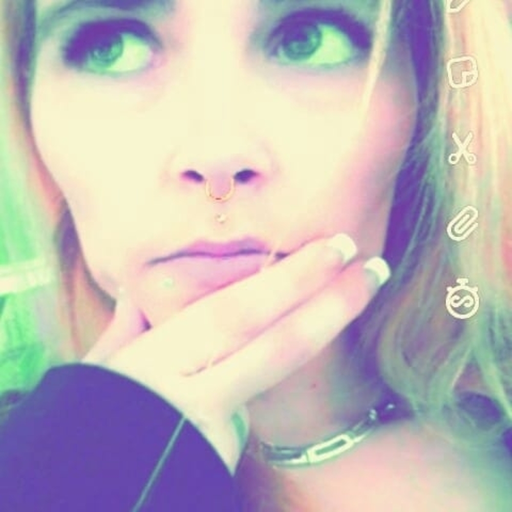 Meet your Posher, Kayla